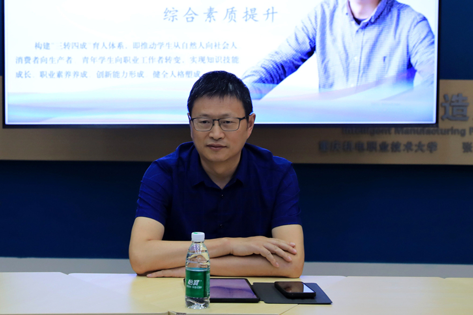 MNC_8918(1)